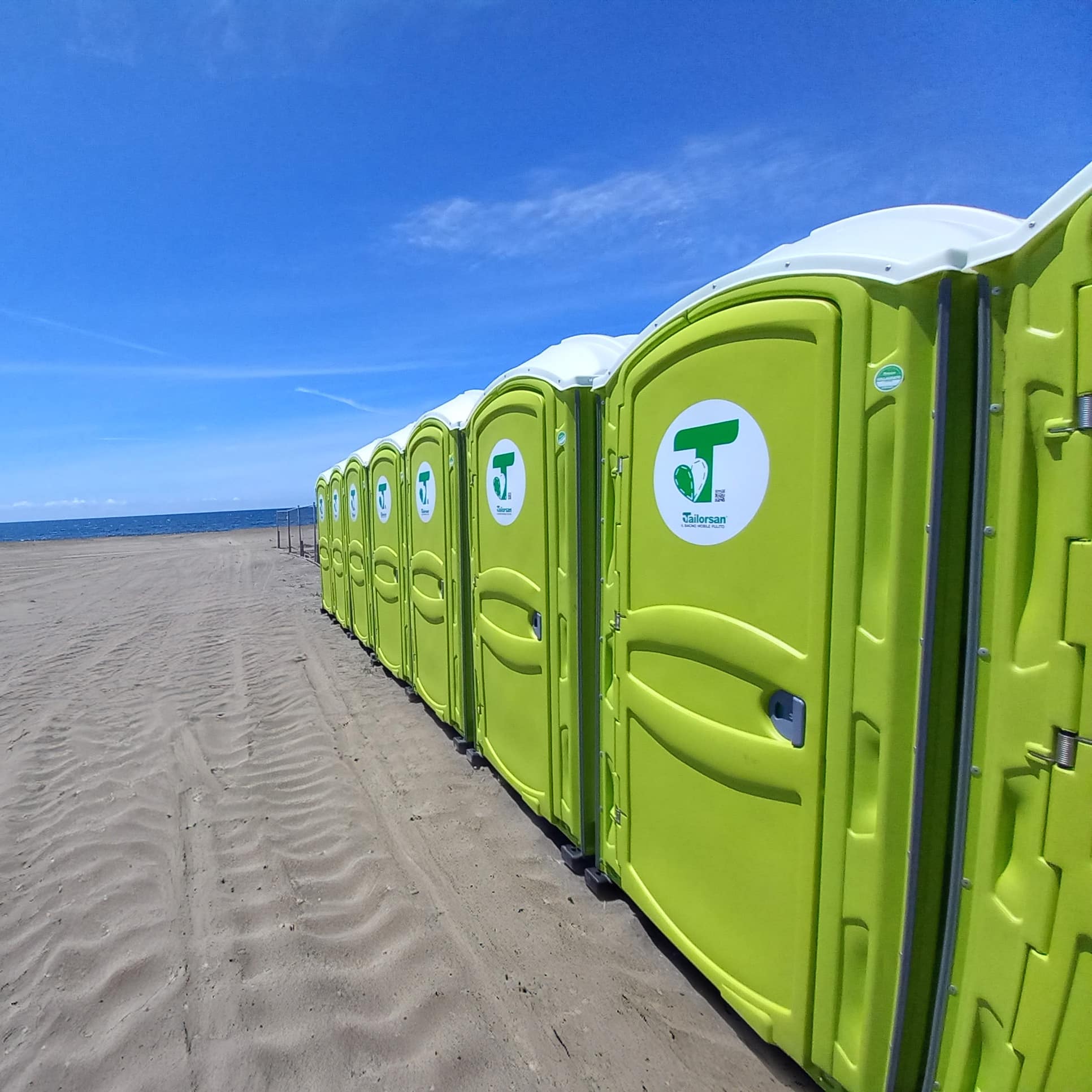 bagni-chimici-in-spiaggia