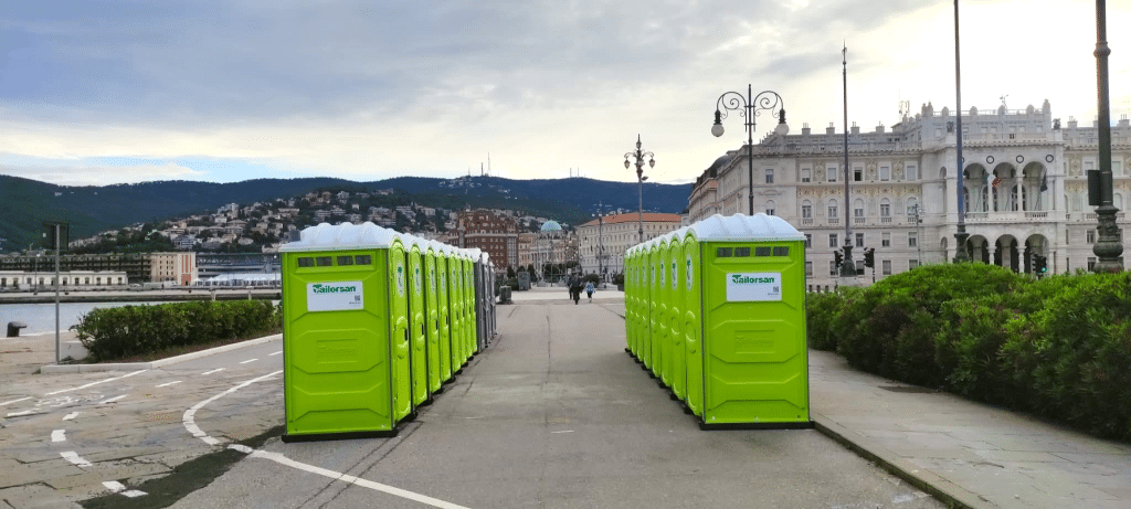 Servizio bagni mobili eventi trieste friuli porto settimana dei cattolici